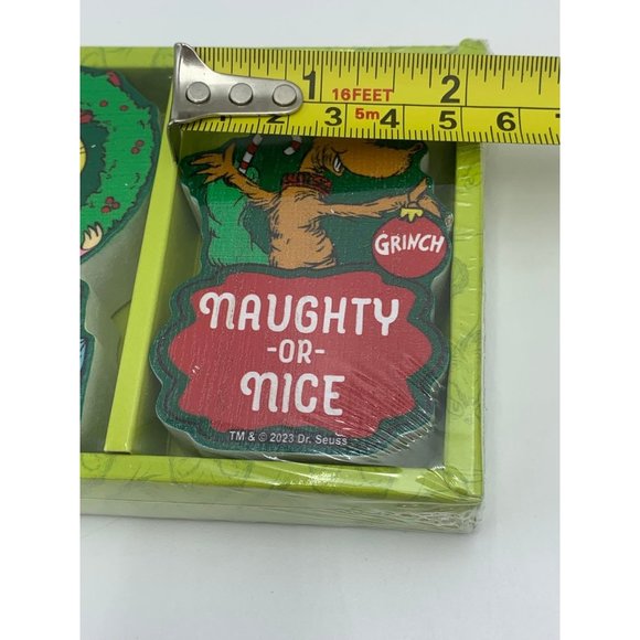 Dr. Seuss The Grinch Christmas 5 Piece Decorating Set & 3 Piece Wood Block Set - Picture 11 of 12